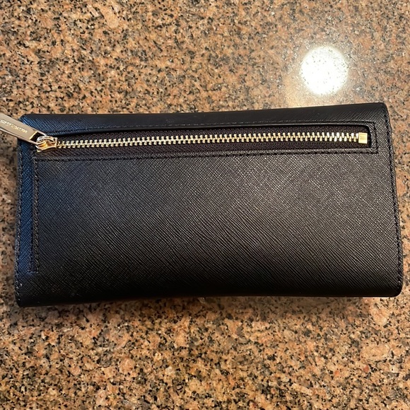 MK checkbook wallet - Picture 2 of 4